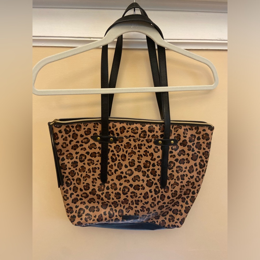 Fossil Leopard Purse